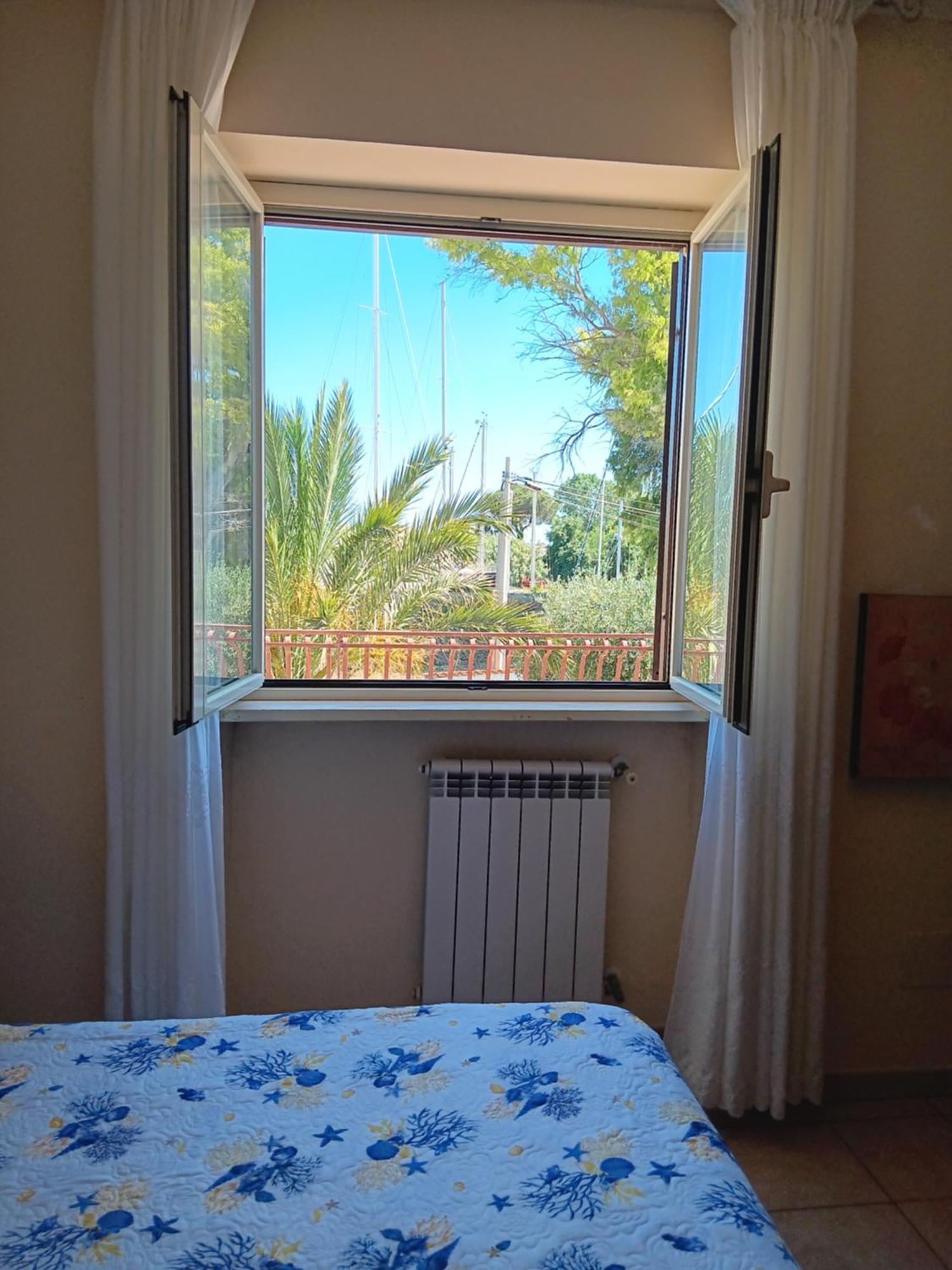 La Vue Maison 1 Piano No Lift Con Terrazzo Φιουμιτσίνο Δωμάτιο φωτογραφία